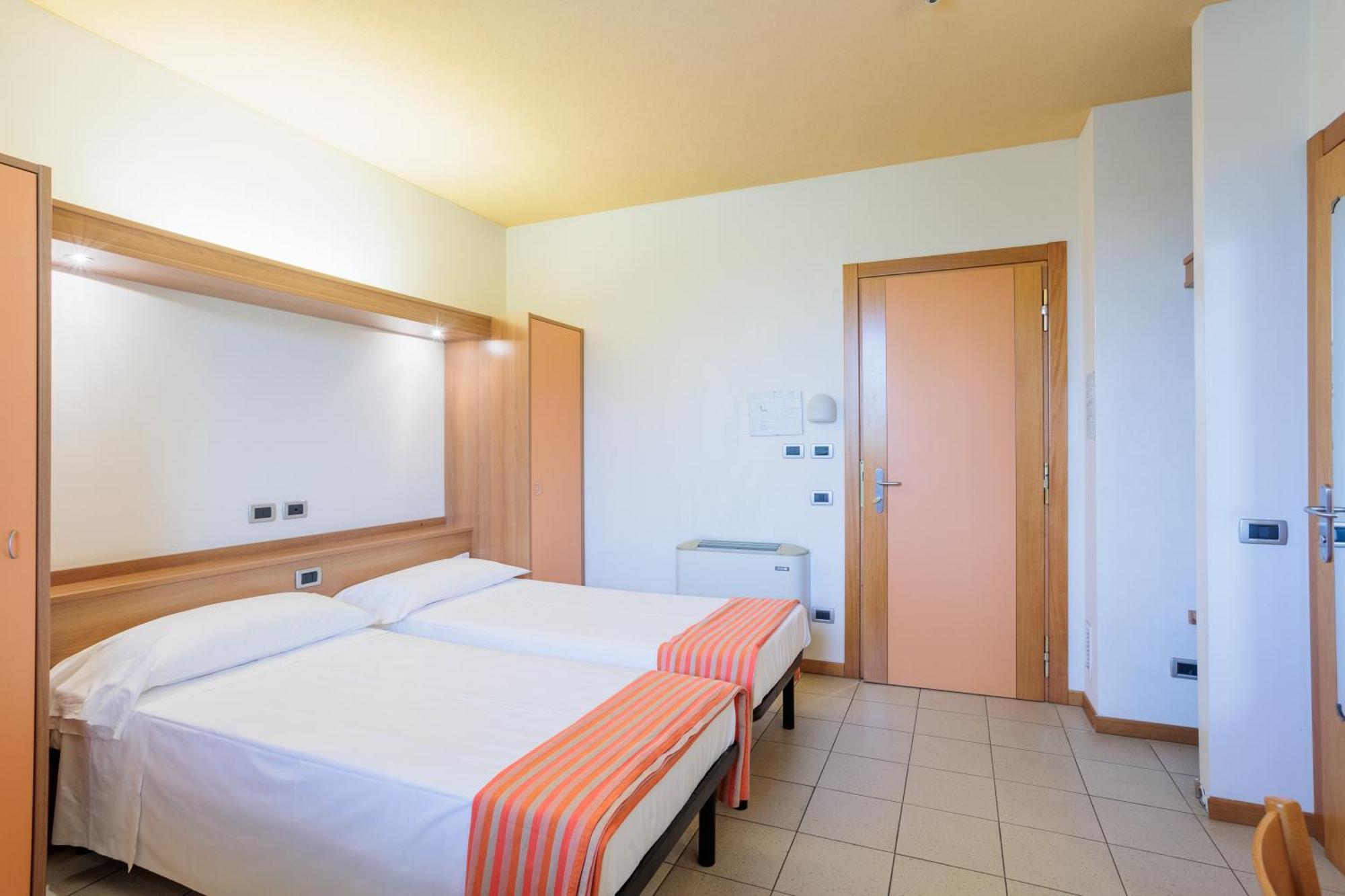 Eurhotel Fontevivo Exterior photo